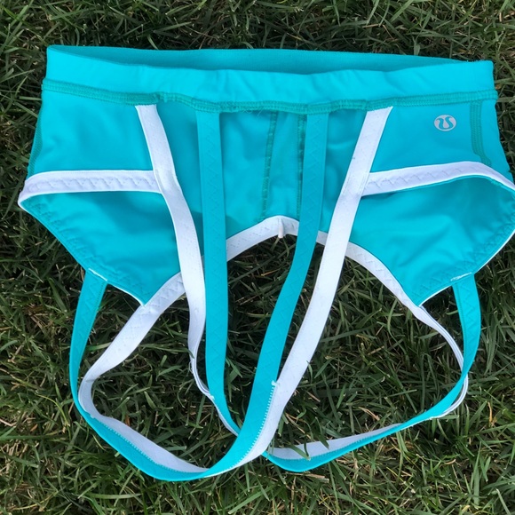 Blue lululemon energy sports bra - Picture 2 of 3